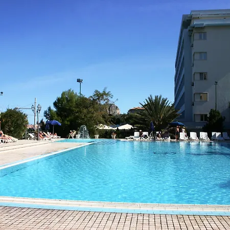 Santa Lucia Le Sabbie D'oro Чефалу