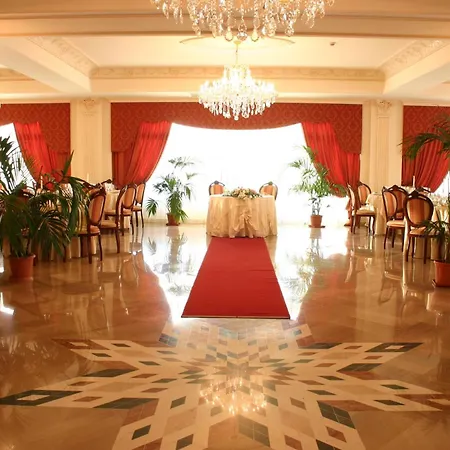 Santa Lucia Le Sabbie D'oro Чефалу