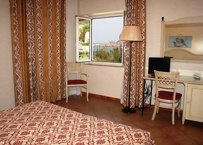 Santa Lucia Le Sabbie D'oro 4*