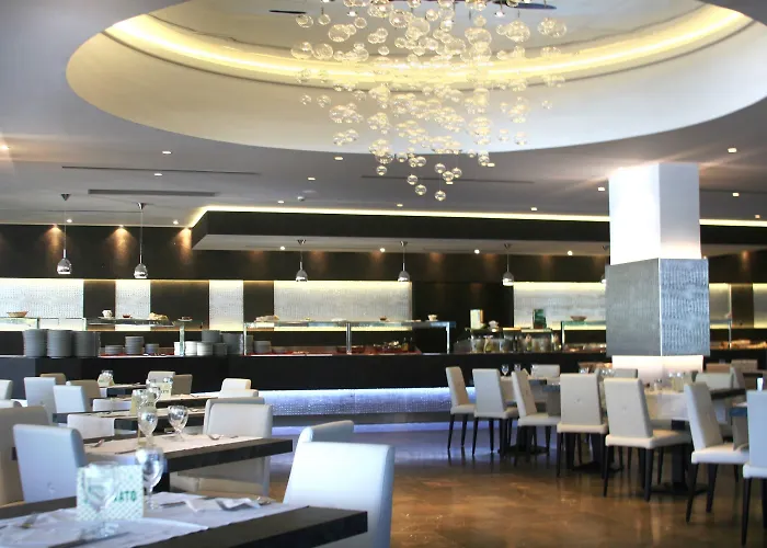 Hotel Santa Lucia Le Sabbie D'oro 4*