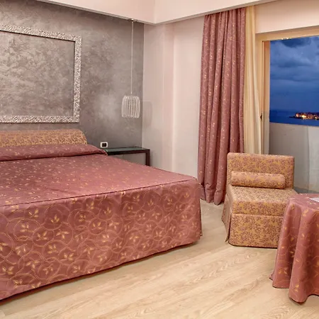 Santa Lucia Le Sabbie D'oro 4*