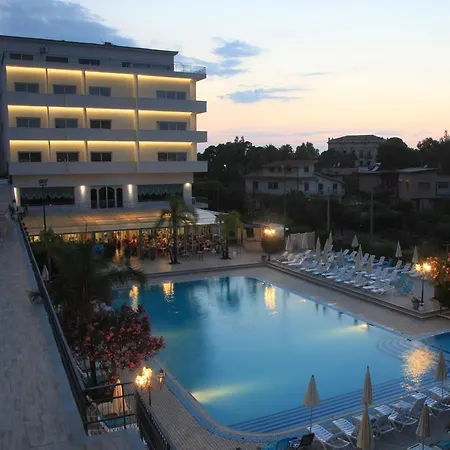 Santa Lucia Le Sabbie D'oro 4*