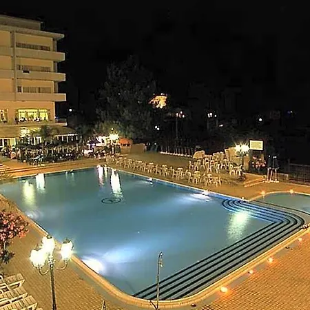 Santa Lucia Le Sabbie D'oro 4*