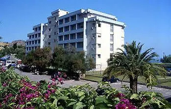 Santa Lucia Le Sabbie D'oro Ξενοδοχείο 4*