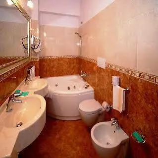 Santa Lucia Le Sabbie D'oro 4* تْشيفالو