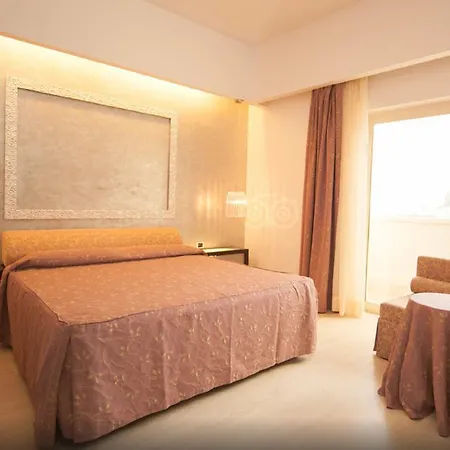 Hotel Santa Lucia Le Sabbie D'oro