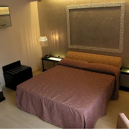 Santa Lucia Le Sabbie D'oro Hotel