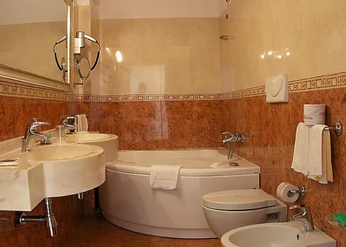 Otel Santa Lucia Le Sabbie D'oro 4*