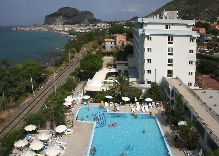 Santa Lucia Le Sabbie D'oro Otel