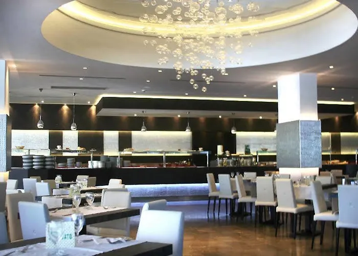 Santa Lucia Le Sabbie D'oro Otel 4*