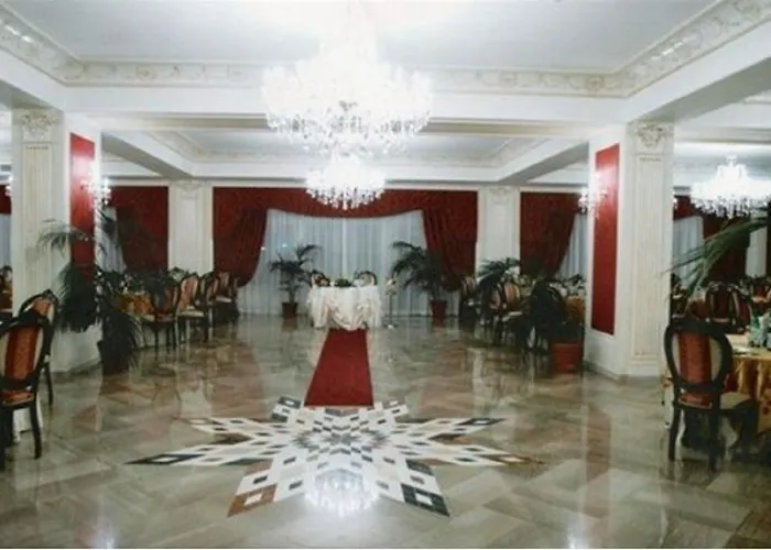 萨比多罗圣卢西亚酒店 切法卢