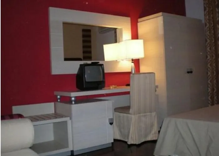 萨比多罗圣卢西亚酒店 4*