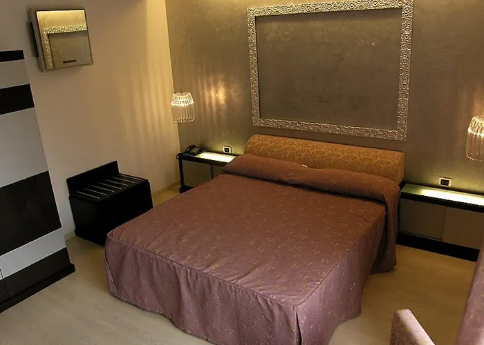 Santa Lucia Le Sabbie D'oro Otel